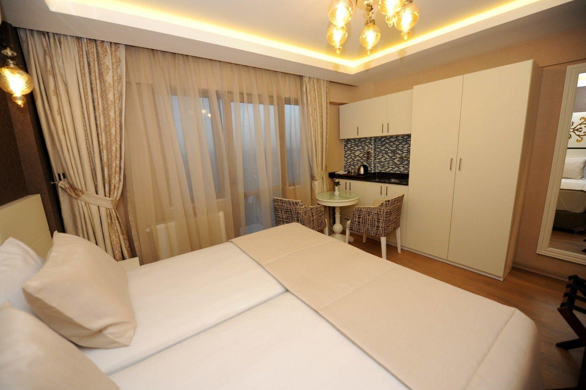 Rooms Inn Taxim Стамбул Экстерьер фото